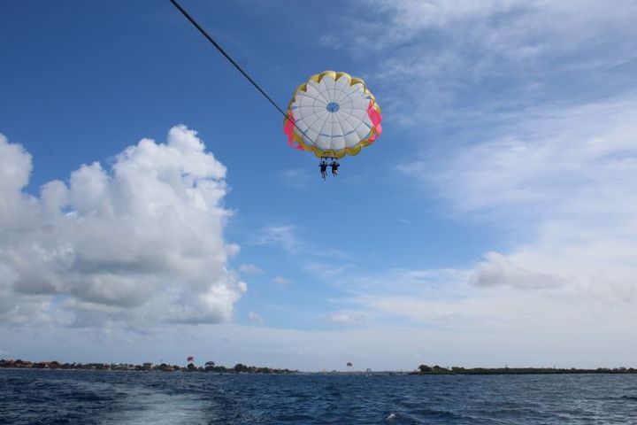 パラセーリング