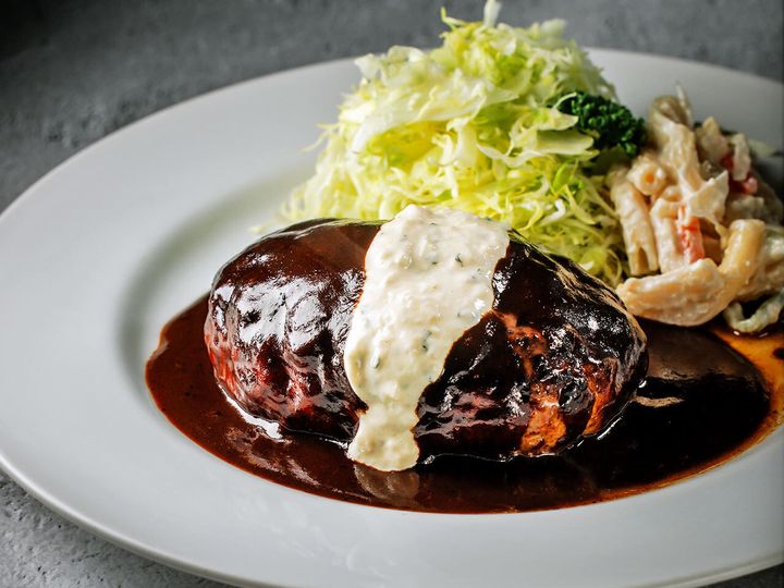 日吉『プクプク亭』の「特製ハンバーグ」