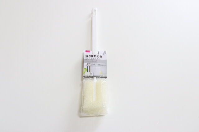 ダイソー 折りたためるボトル洗いスポンジ パッケージ