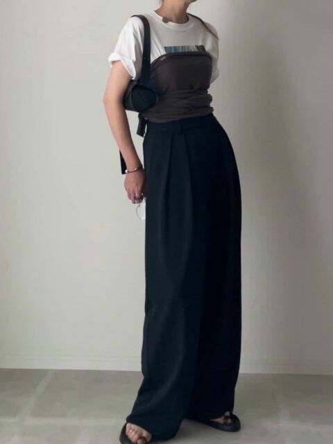 黒ワイドパンツコーデ2