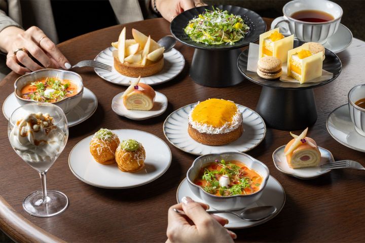 「ル プリスティン アフタヌーンティー 〜マンゴー&ピーチ〜」¥6,000（税込サ別、コーヒー・紅茶/90 分ラストオーダー）