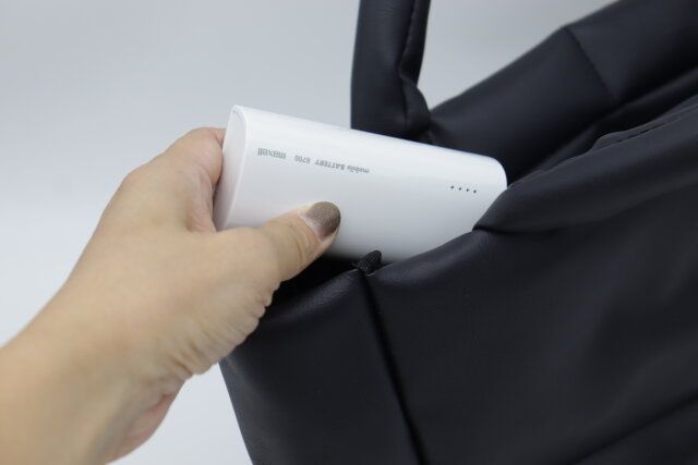 モバイル充電バッテリー コンパクト