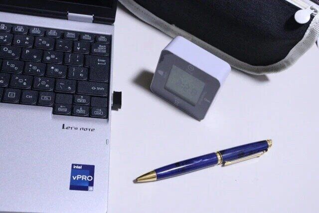 ダイソーのスタイリッシュなキッチンタイマー4WAY