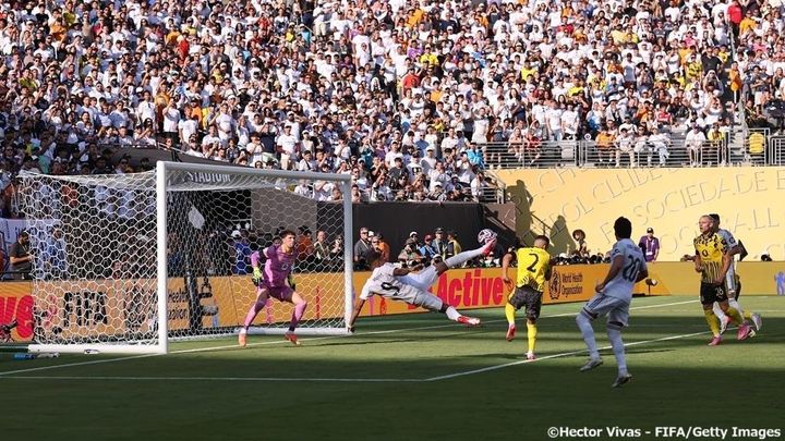 サッカー写真の極致！クラブW杯、カメラマンチームに選んでもらった「準々決勝のベストショット」5選