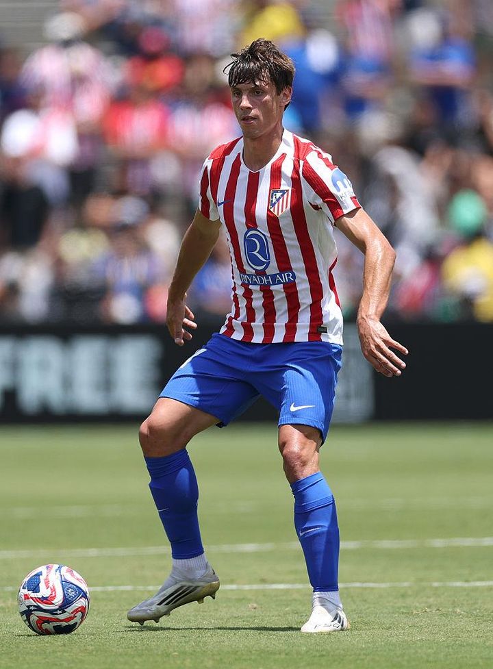 サッカースペイン代表の主力28歳、ひそかに来日！富士山に登り「御来光」を体験…久保建英が“関与”か