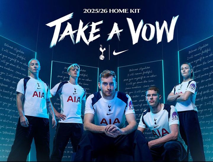 日本代表DF獲得のイングランド名門、伝統のユニフォーム色は「他のチームの色」だった