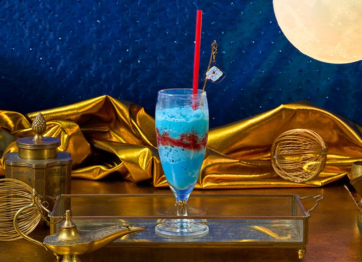 ＜ジーニー＞ヨーグルトスムージー ©Disney