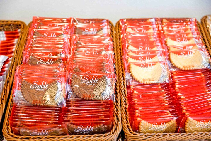 京都・下鴨生まれの洋菓子店「バイカル 下鴨本店」で、とっておきのアップルパイやプチガトーを