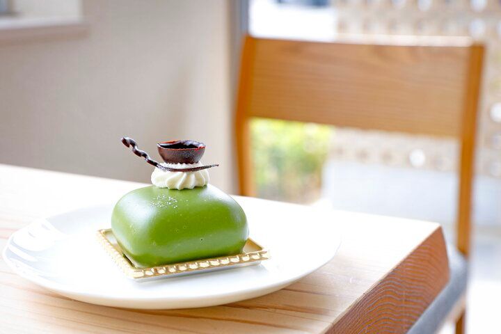 京都・下鴨生まれの洋菓子店「バイカル 下鴨本店」で、とっておきのアップルパイやプチガトーを