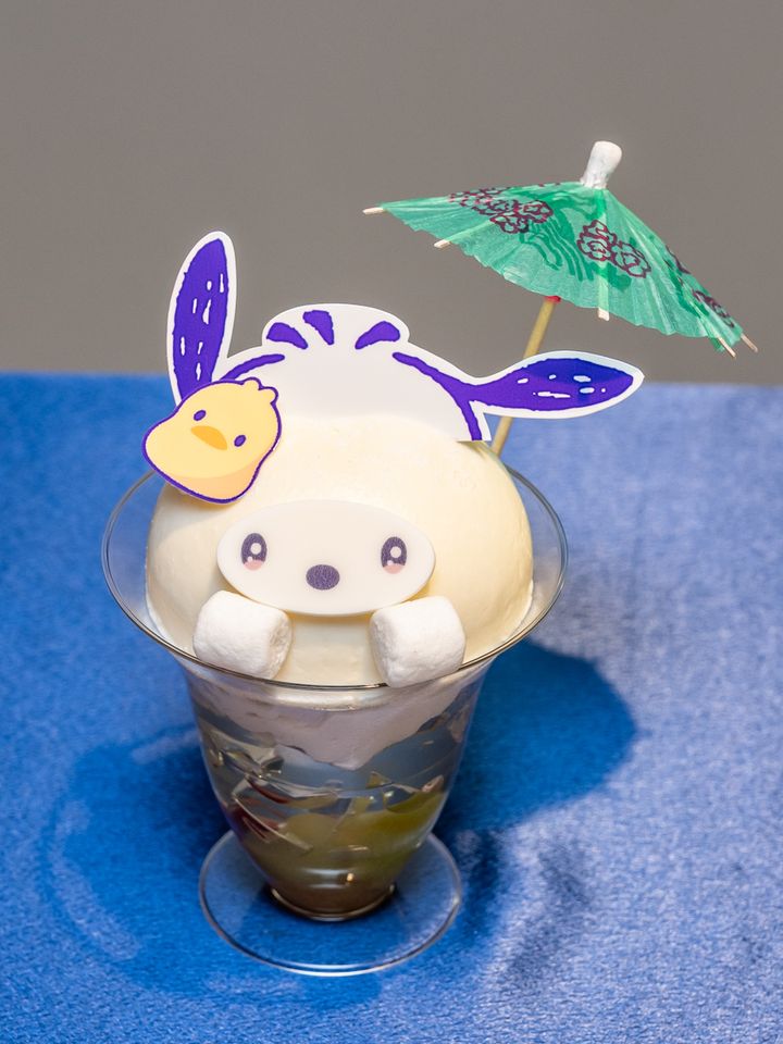 ポチャッコのフルーツゼリーパフェ