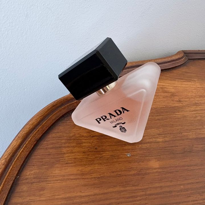 プラダのフローラルヘアミスト