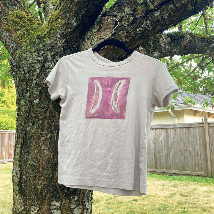 〈ヘインズ〉のTシャツ