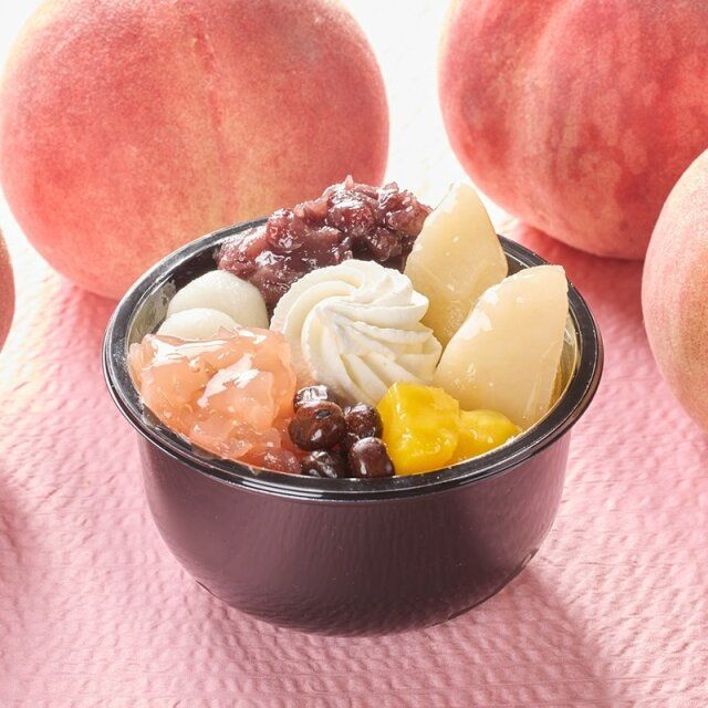 シャトレーゼ 和涼白桃クリームあんみつ