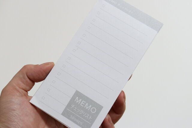 ダイソー メモ（チェックリスト、50枚） サイズ感