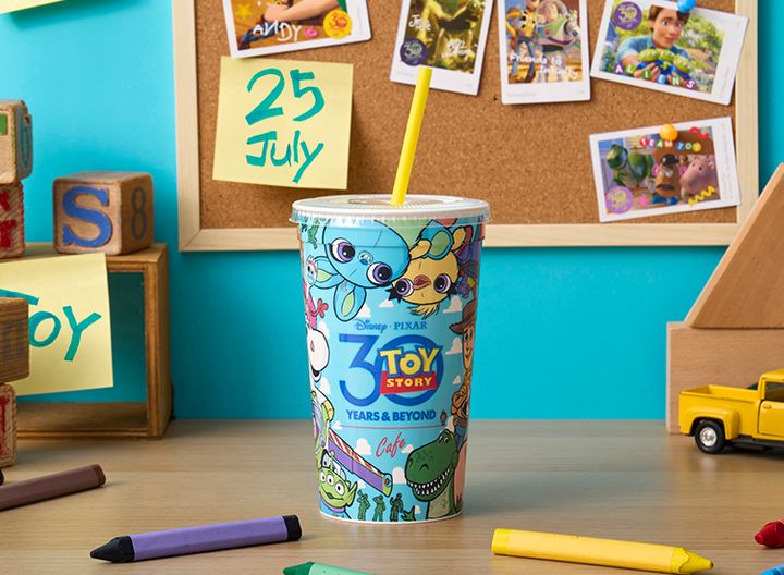 テイクアウトカップ