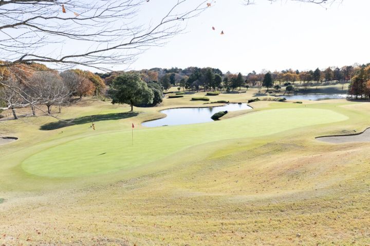 風を感じたときの対処法！スイングも弾道も「強く」する意識はNG