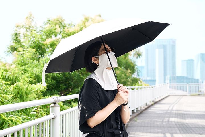 画像: 面倒を勝る快適さ！ まずは【ユニクロ】の遮熱傘から始めてみて