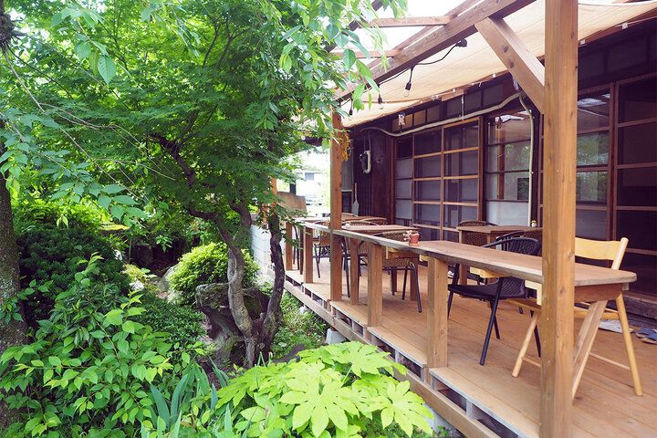 神奈川・足柄の里山でからだ想いのランチを♪ 涼やかな木漏れ日のテラスがある築100年の隠れ家カフェ「cafe だいず」オープン