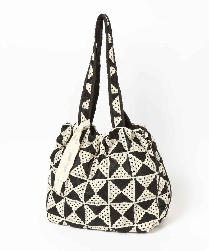 画像1: 出典：and ST