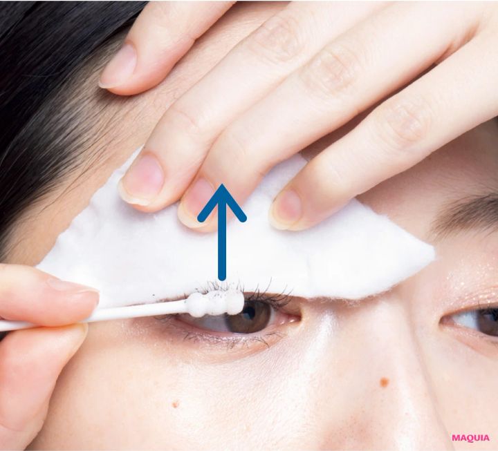 コットン&綿棒でオフが正解！ 夏に必須のウォータープルーフマスカラの落とし方をおさらい_5