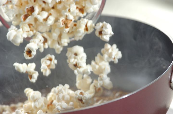 カリカリ甘ーい！キャラメルポップコーンの作り方1