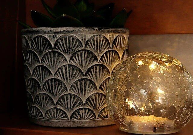 ダイソー インテリアライト（ワレガラス、ワイヤーLED5個）