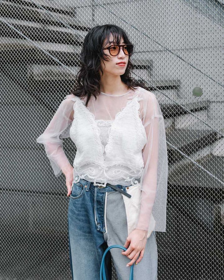 センス溢れる“シアーアイテム”コーデ5選。重ね着で夏服に奥行きを与える【TOKYO SNAP】