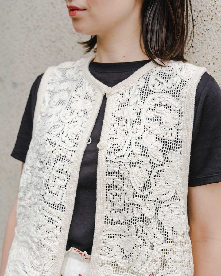 センス溢れる“シアーアイテム”コーデ5選。重ね着で夏服に奥行きを与える【TOKYO SNAP】