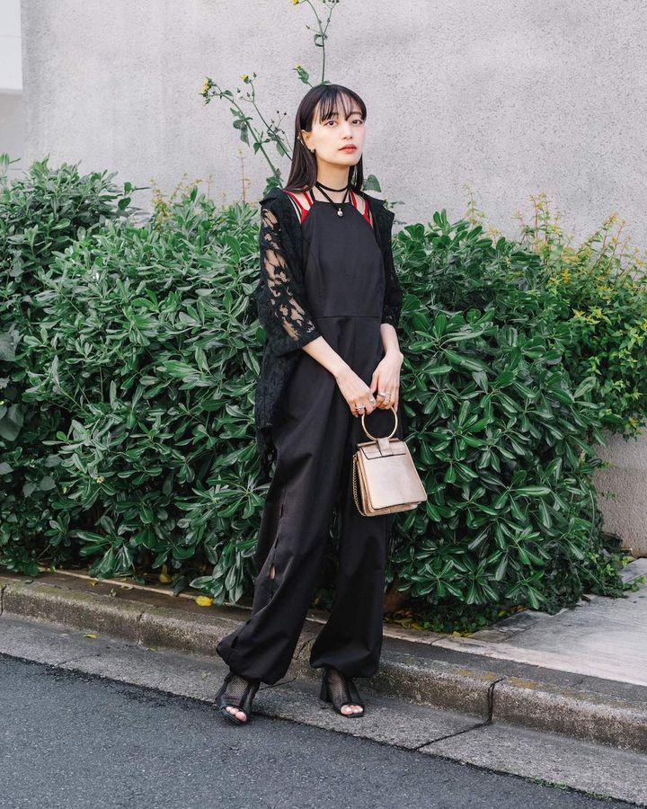 センス溢れる“シアーアイテム”コーデ5選。重ね着で夏服に奥行きを与える【TOKYO SNAP】