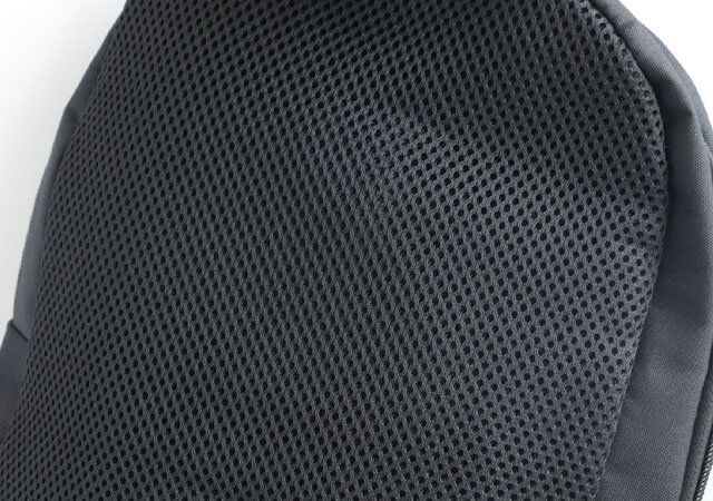 宝島社モノマックス8月号増刊の付録のキャプテンスタッグのボディバッグ4