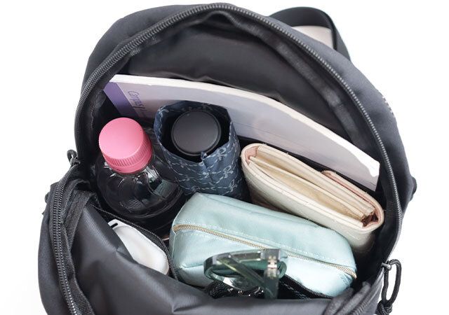 宝島社モノマックス8月号増刊の付録のキャプテンスタッグのボディバッグ7