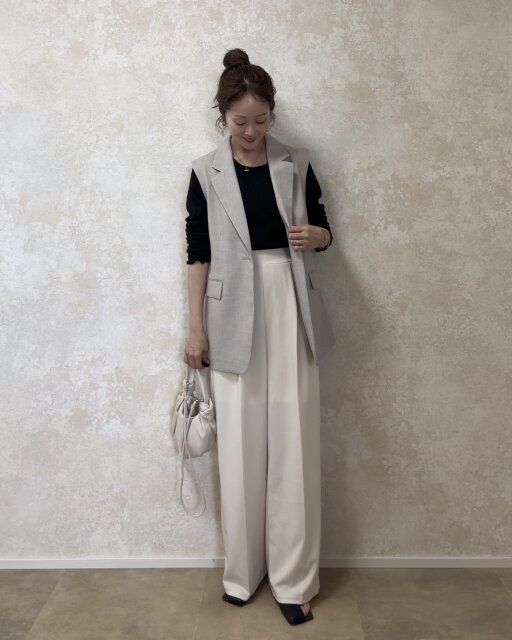 着回しコーデ③ワイドパンツで大人カジュアルコーデ