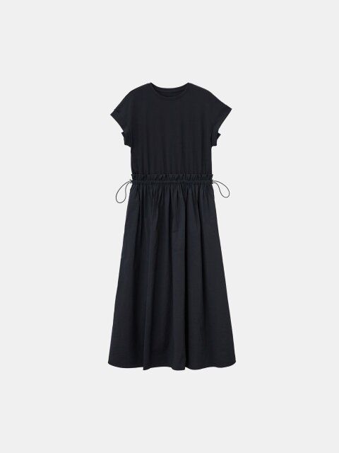 PLSTのハイストレッチナイロンドッキングワンピース