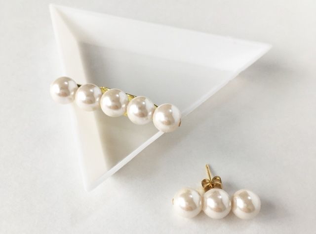 パールのアクセサリー ヘアピンとピアス