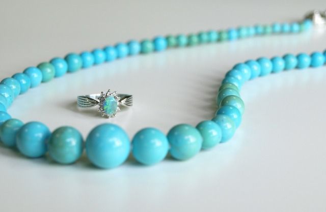 天然石 ターコイズのネックレスとリング アクセサリー