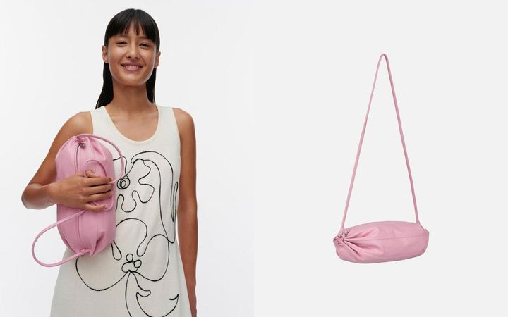 画像: Karla バッグ ライトピンク ￥50,600 出典：マリメッコ