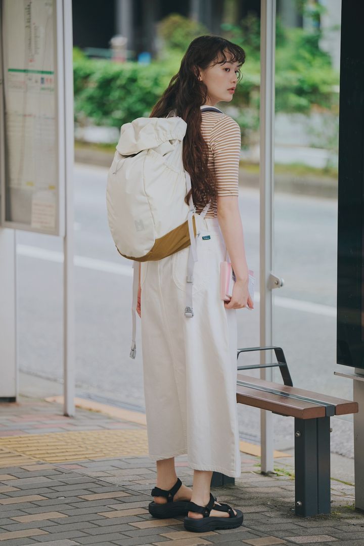 蒸し暑い日…涼しいけどおしゃれなスカートコーデが大人気！マネしたい着こなし15選
