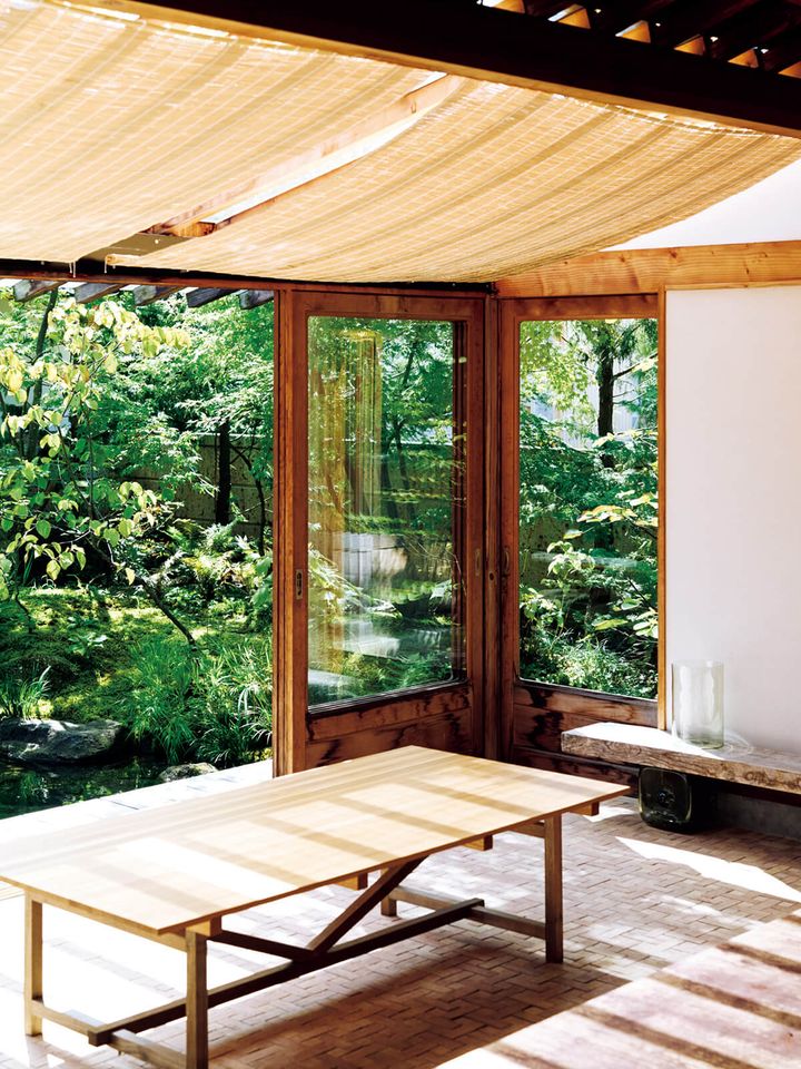 ガラス作家、ピーター・アイビーの自宅サンルーム