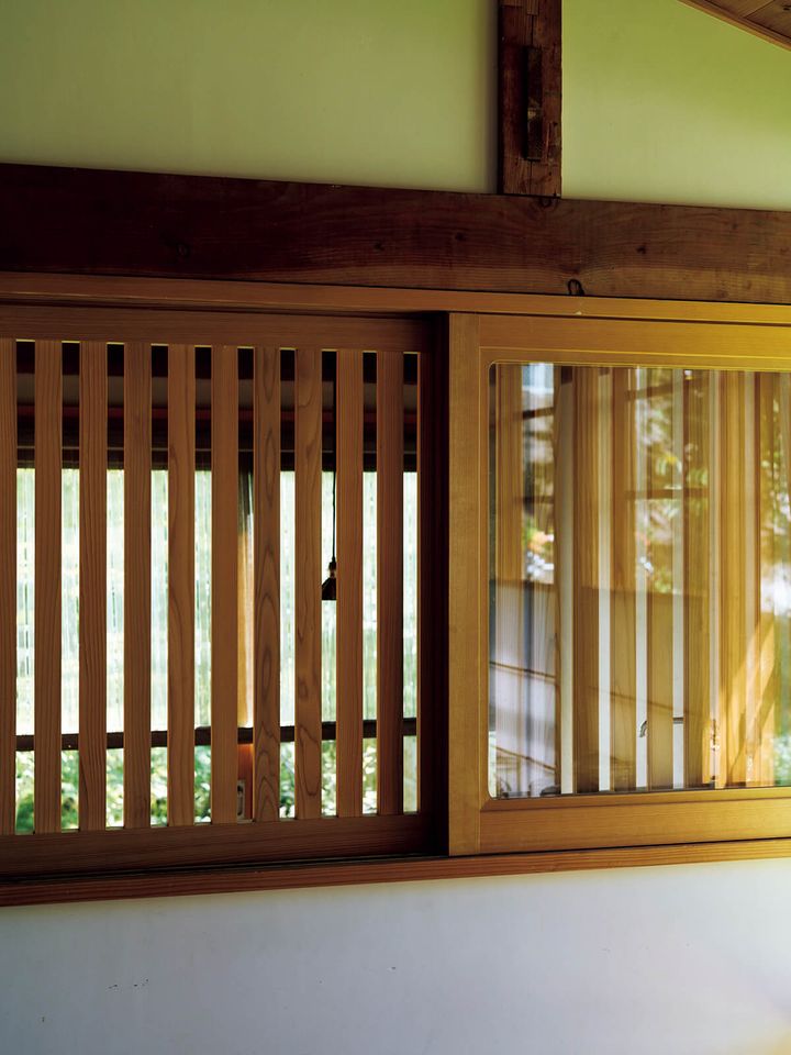 ガラス作家、ピーター・アイビーの自宅 洗面室