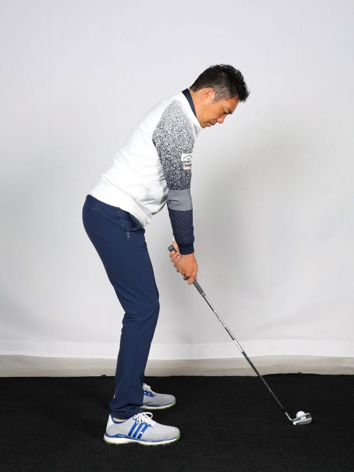 アイアンが上達しない人は「右手リード」で打ってみて