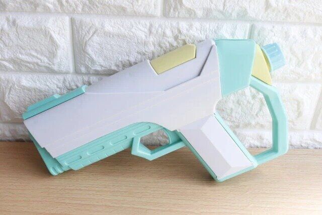 ダイソーの電動水鉄砲1