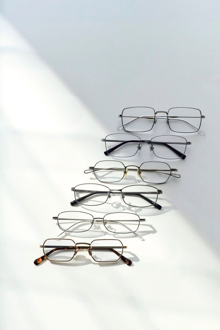 オシャレな人ほどキャラ立ちメガネ！ メガネさえかければ♡【メタルスクエアフレーム】