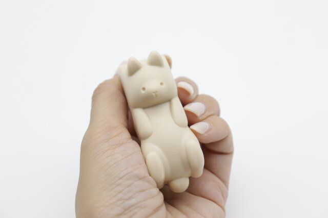 ダイソーの片手サイズのアニマルホッチキス（PIBIうさぎ）
