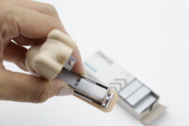 ダイソーの便利なアニマルホッチキス（PIBIうさぎ）