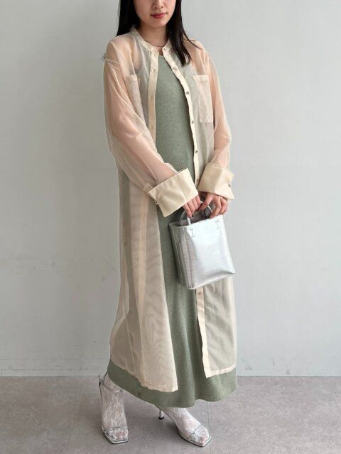 シャツワンピースコーデ5