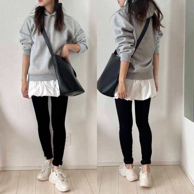 スキニーパンツにはレイヤードで