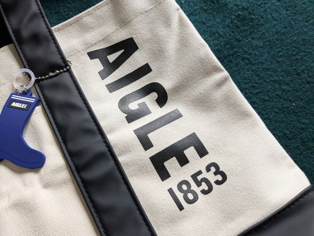 エーグルトートバッグロゴ