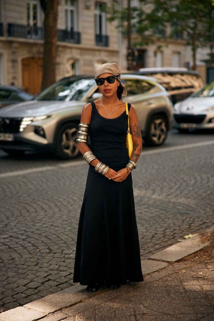 画像: 黒ワンピはシルバーアクセでエッジを効かせて！