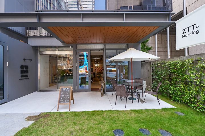 オフィス街にある、平日のみオープンのモーニング専門店