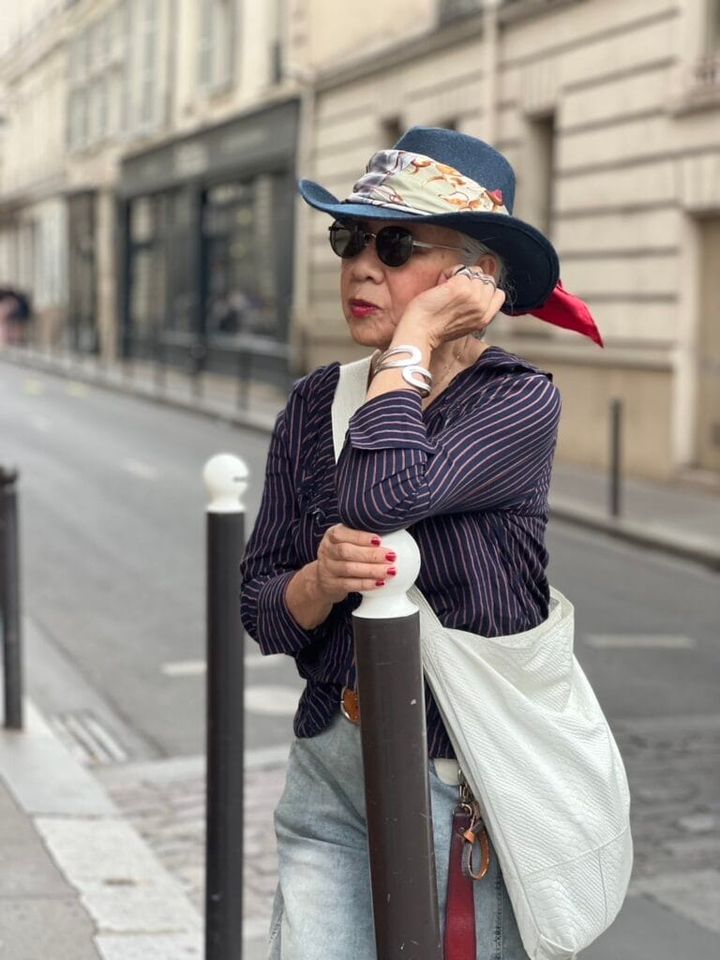 スカーフを防止に巻いたところ